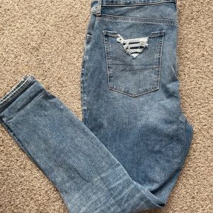 AE skinny distressed jeans. Lightly worn. Super stretch.
